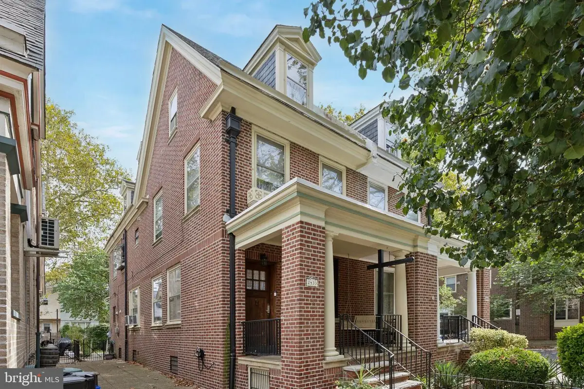 2433 S 21st St, Philadelphia, PA 19145 - Image #1