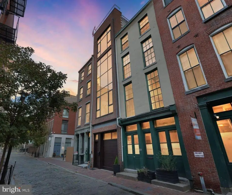 218 Church St, Philadelphia, PA 19106 - Image #1