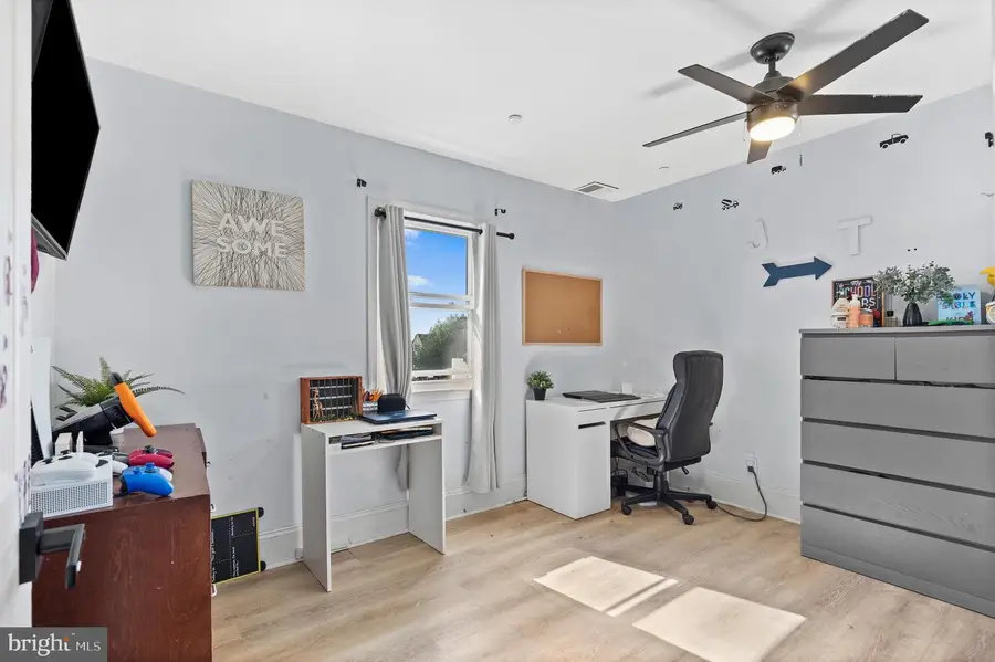 9311 Andover Rd, Philadelphia, PA 19114 - Image #3