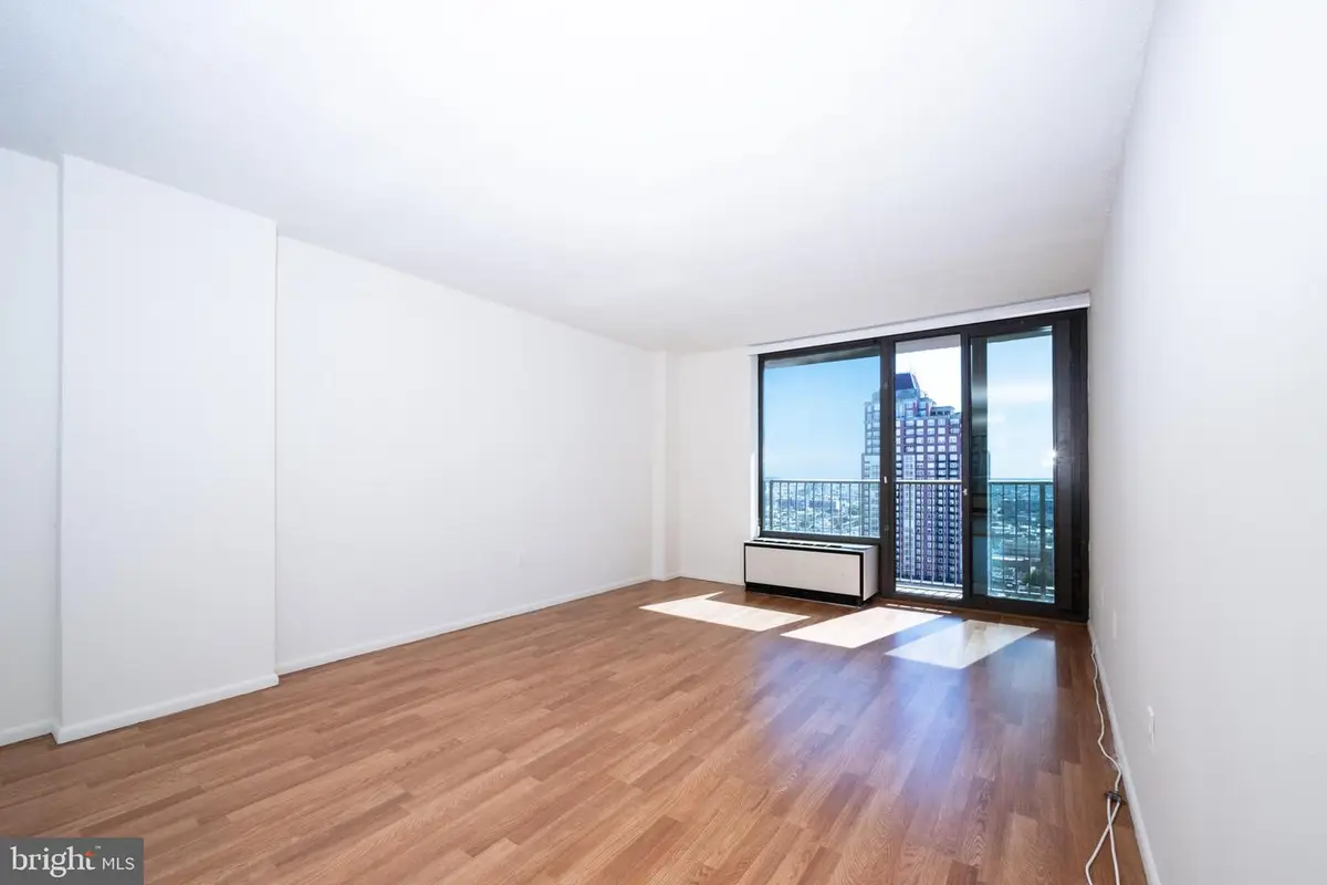 1420-00 Locust St #24r, Philadelphia, PA 19102 - Image #1