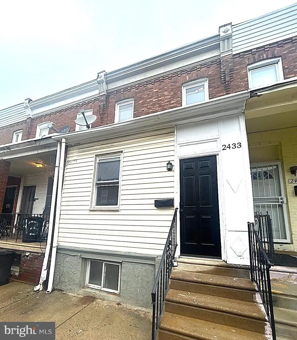 2433 S Millick St, Philadelphia, PA 19142 - Image #1