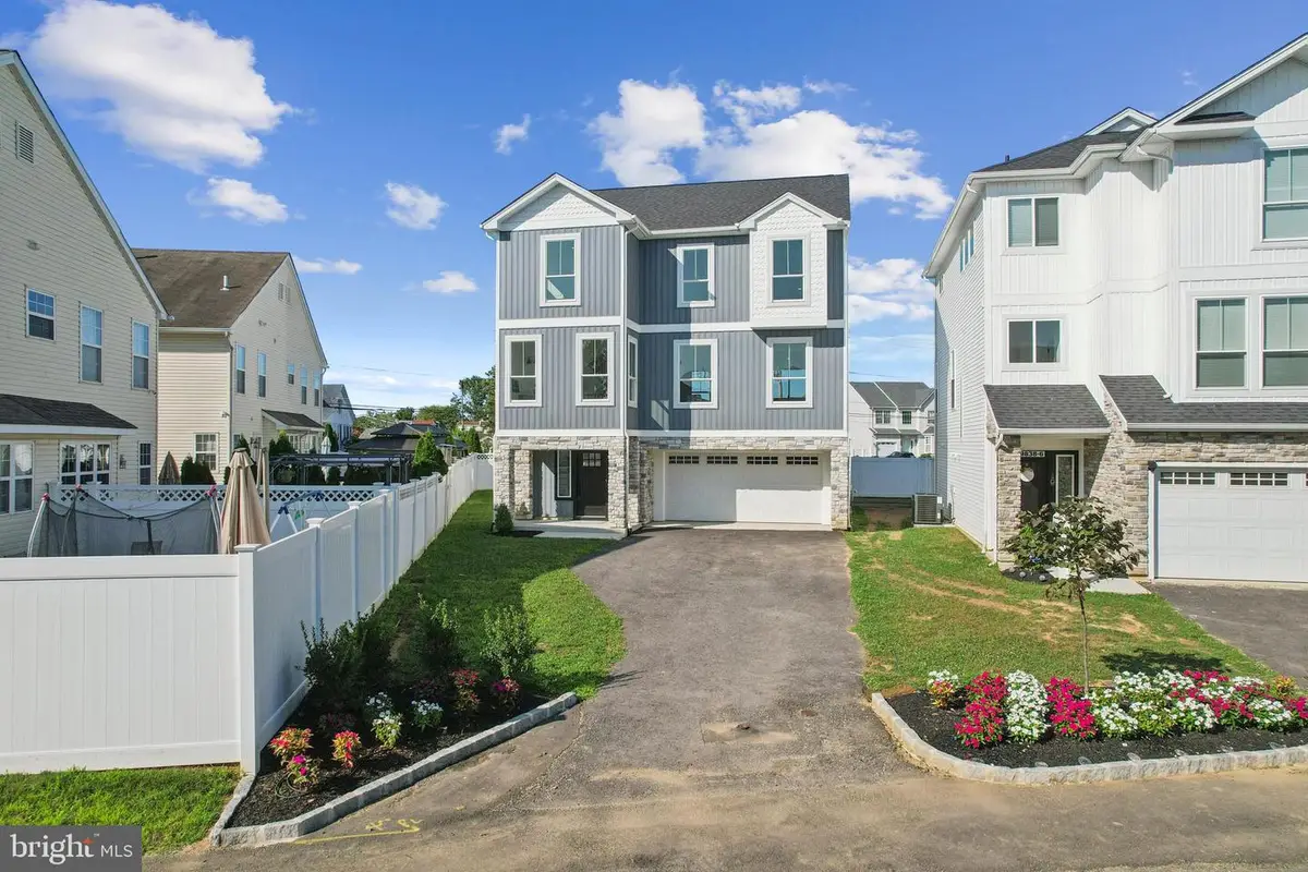 9838 Legion St #4, Philadelphia, PA 19114 - Image #1