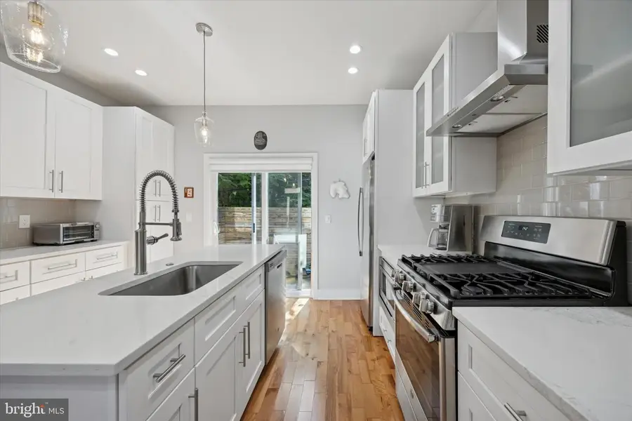 1944 Mountain St, Philadelphia, PA 19145 - Image #3