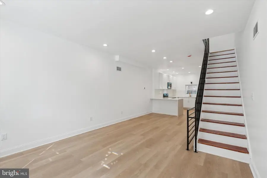 2707 W Thompson St, Philadelphia, PA 19121 - Image #2