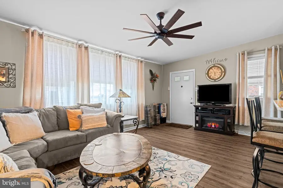 8209 Albion St, Philadelphia, PA 19136 - Image #2