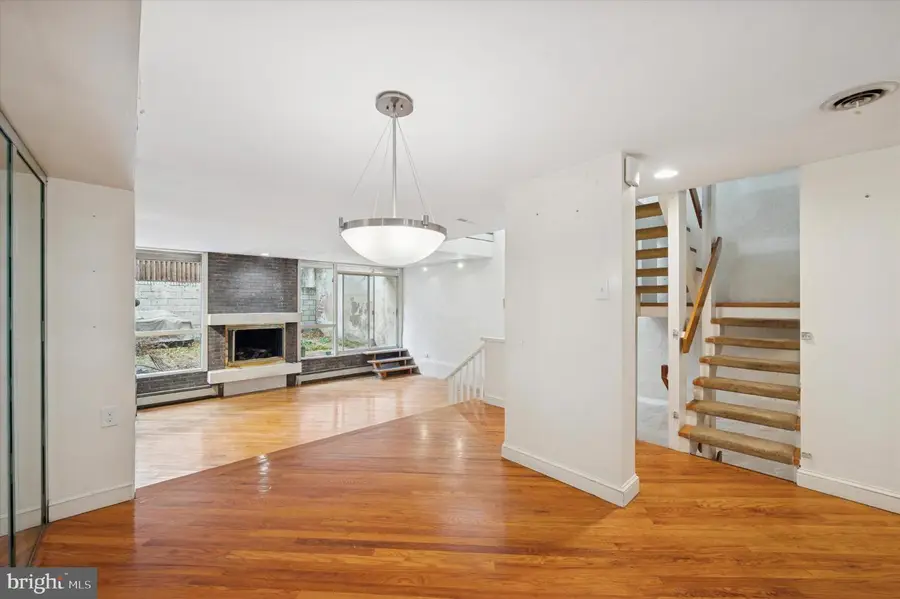 304 Delancey St, Philadelphia, PA 19106 - Image #3