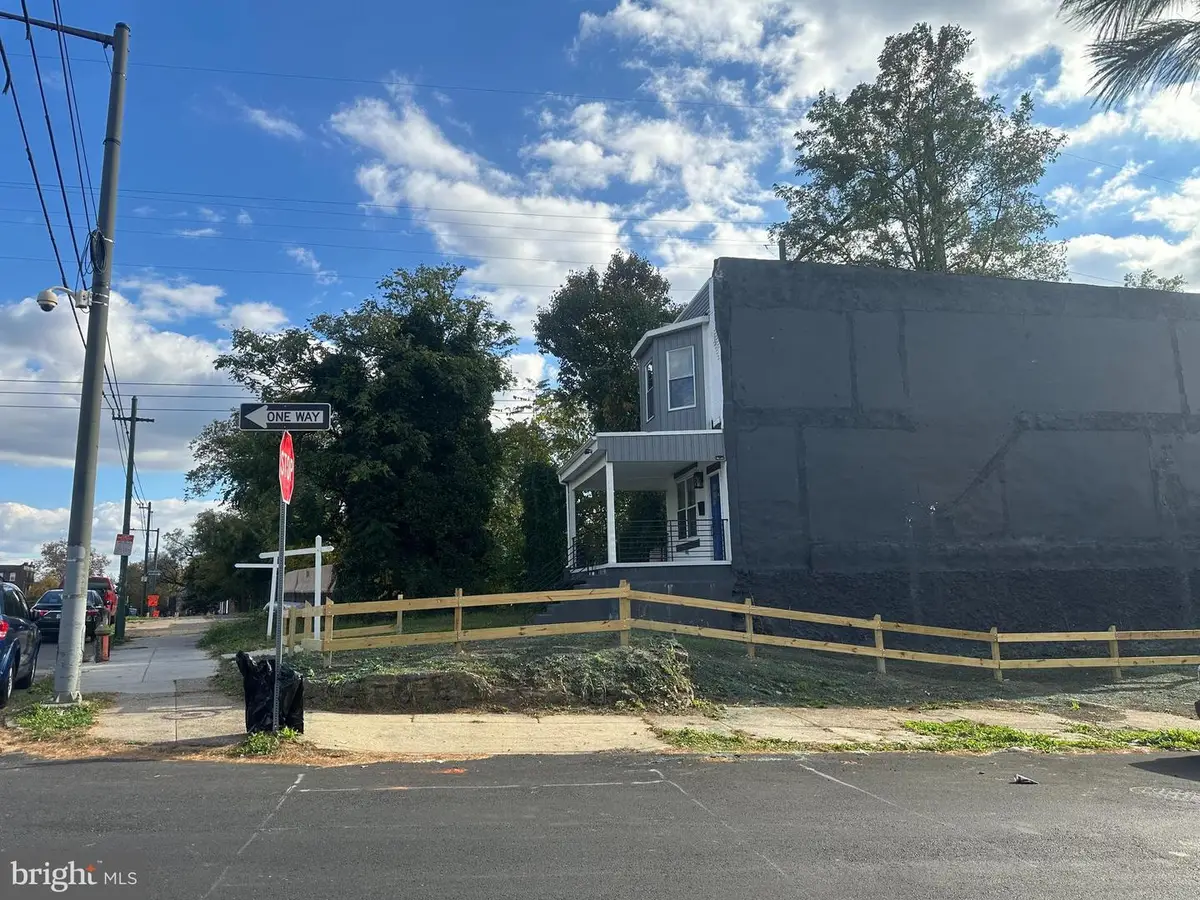 1048 Cobbs Creek Pkwy, Philadelphia, PA 19143 - Image #1