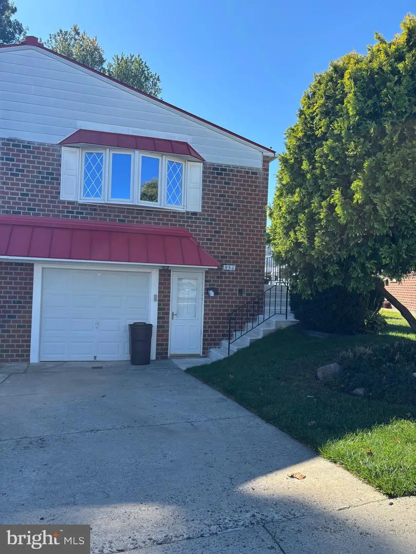 550 Arnold St, Philadelphia, PA 19111 - Image #2