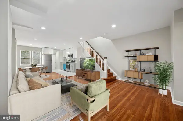 366 E Upsal St, PHILADELPHIA, PA 19119