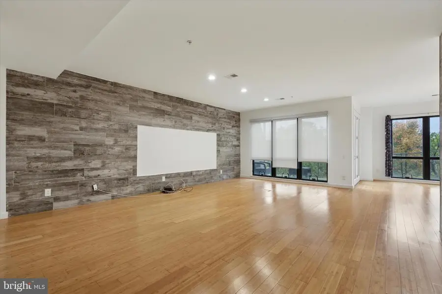 934-50 N 3rd St #310, Philadelphia, PA 19123 - Image #2