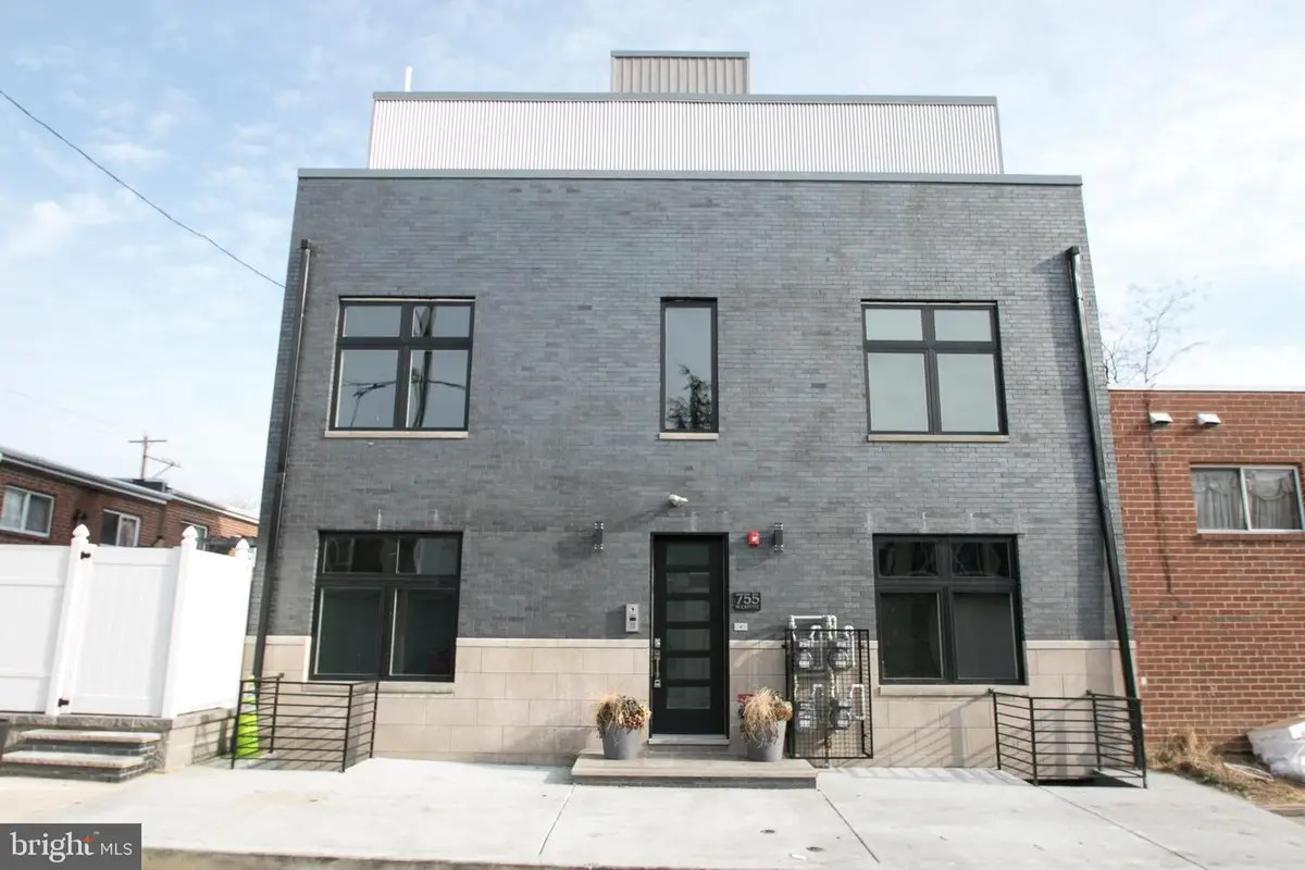 755 N Capitol St, Philadelphia, PA 19130 - Image #1