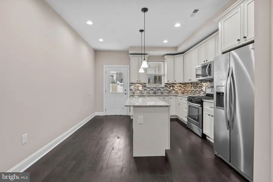 2113 Reed St, Philadelphia, PA 19146 - Image #3