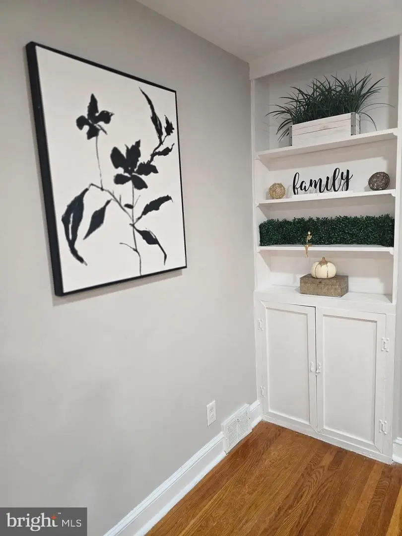 940 E Allens Ln, Philadelphia, PA 19150 - Image #3