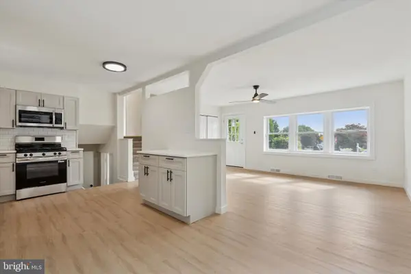 11022 Ferndale St, PHILADELPHIA, PA 19116