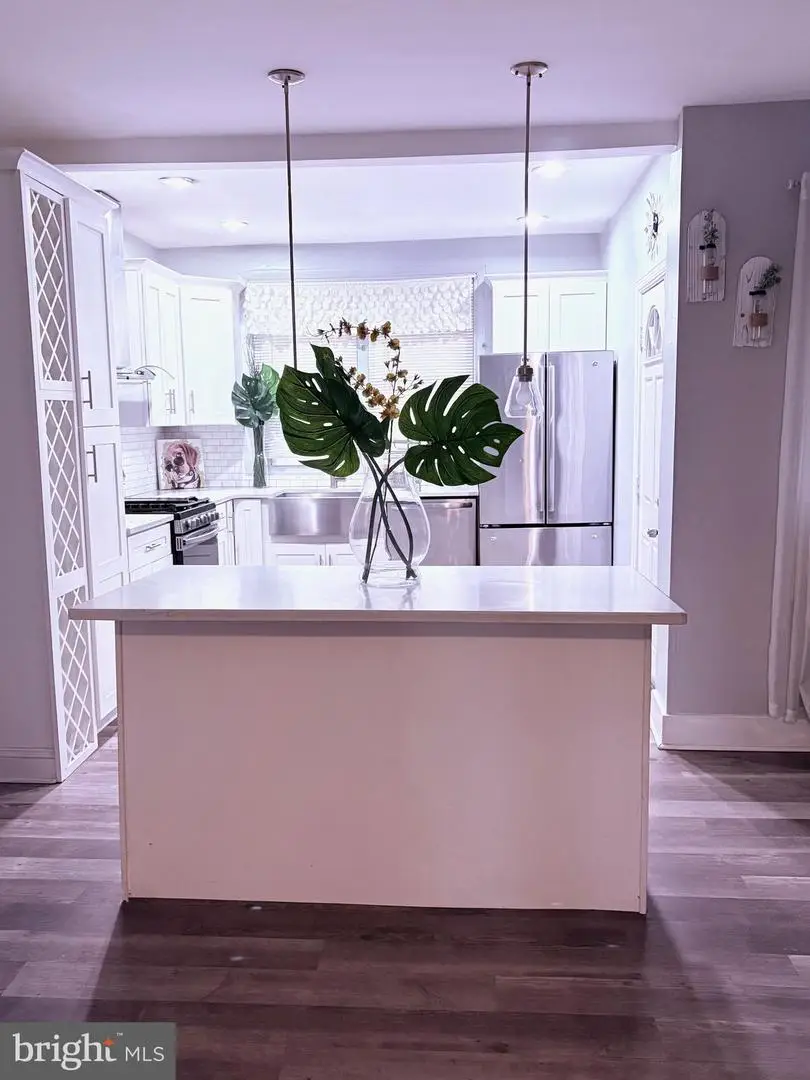 7326 Dicks Ave, Philadelphia, PA 19153 - Image #1