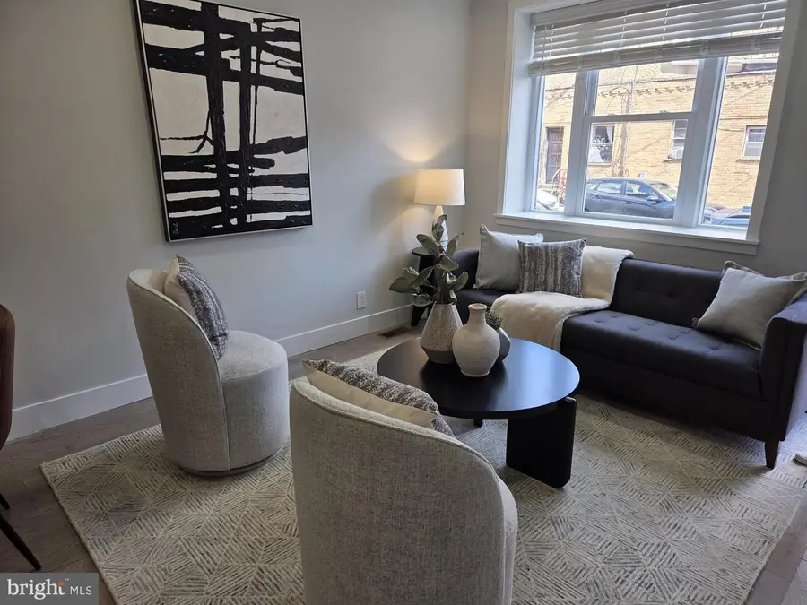 2208 S 10th St S, Philadelphia, PA 19148 - Image #2