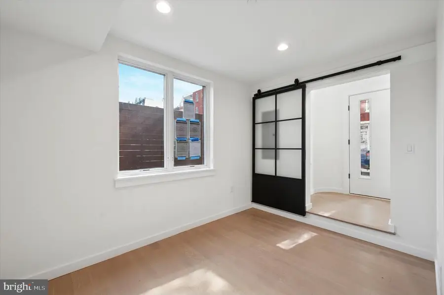 600 N Brenna Walk, Philadelphia, PA 19123 - Image #3