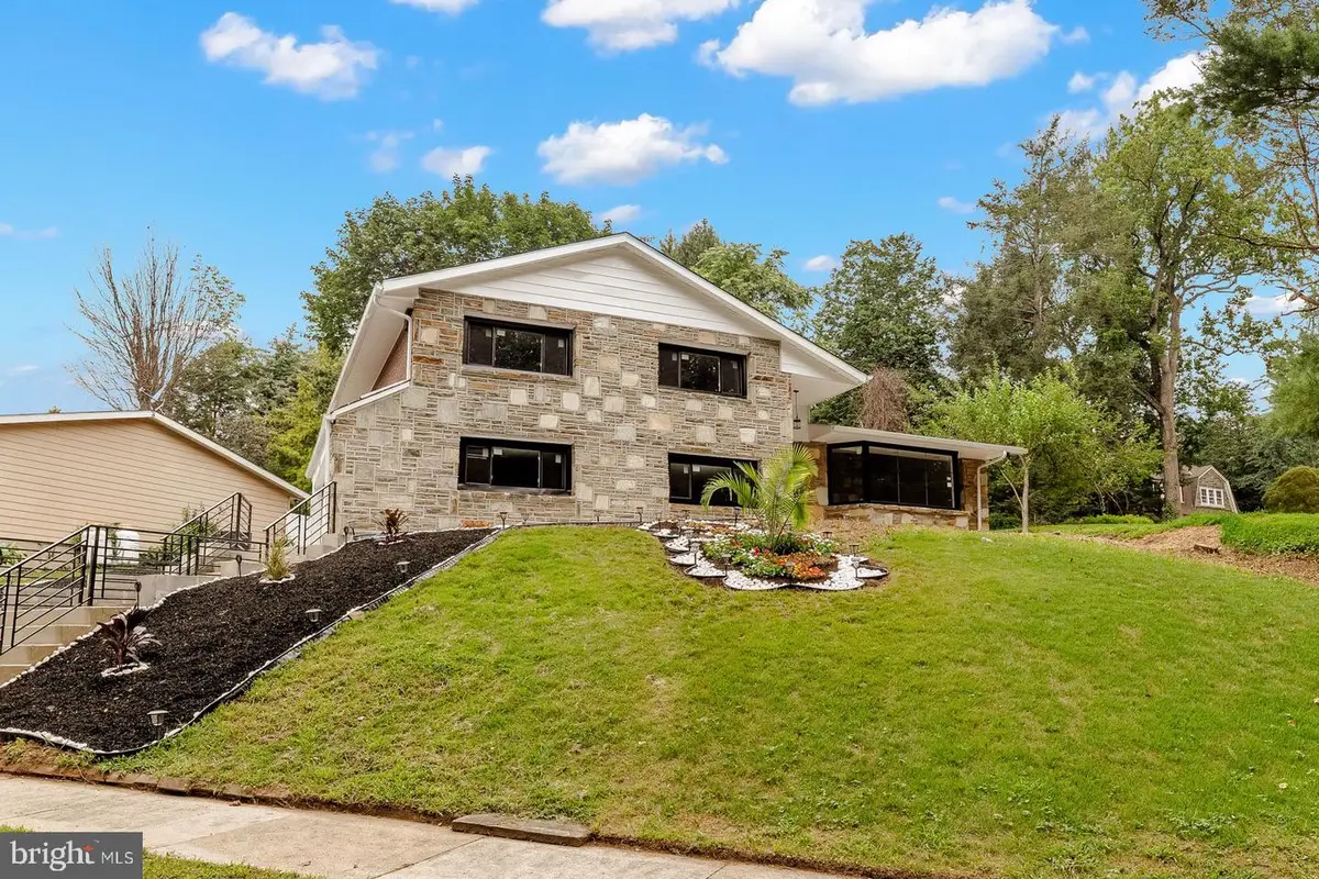 7101 N Mount Pleasant Pl, Philadelphia, PA 19119 - Image #1