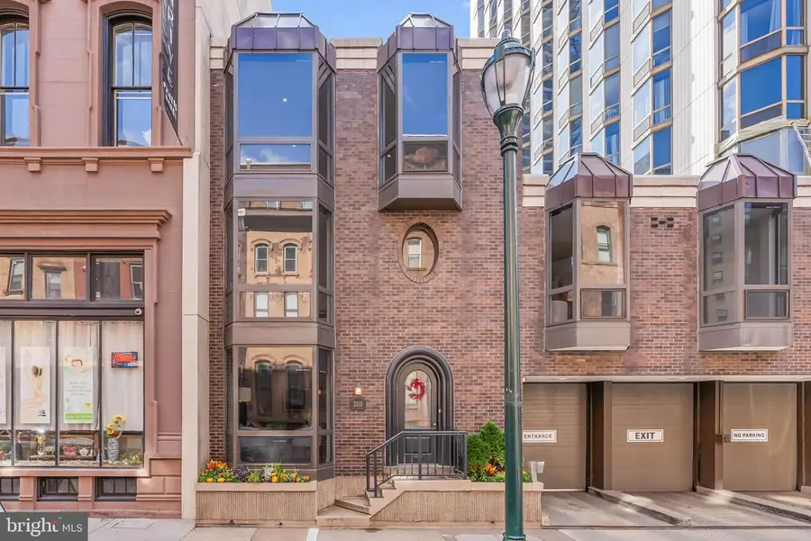 2018 Walnut St #2018, Philadelphia, PA 19103 - Image #2