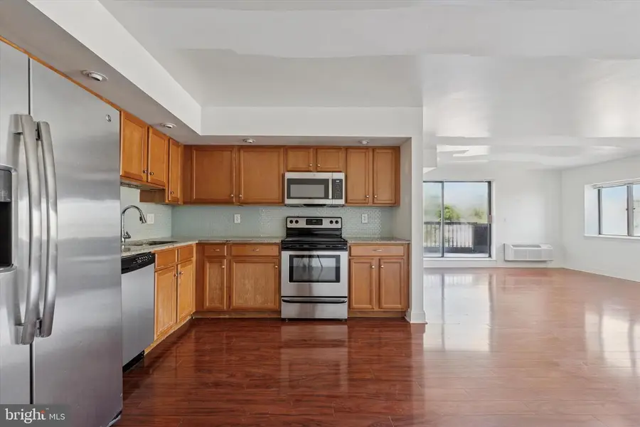 200-10 Lombard St #607, Philadelphia, PA 19147 - Image #3