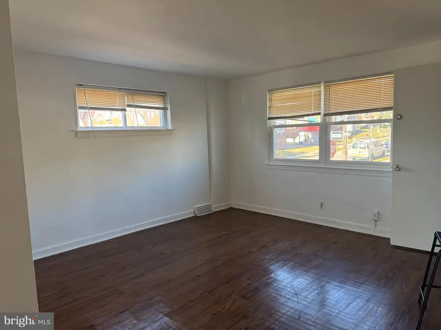 7736 Gilbert St, Philadelphia, PA 19150 - Image #3