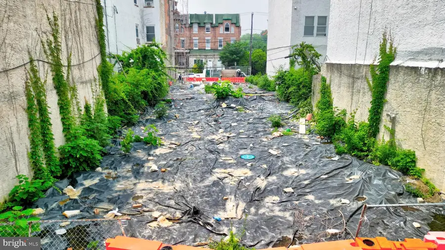 885-87 N 41st St, Philadelphia, PA 19104 - Image #2