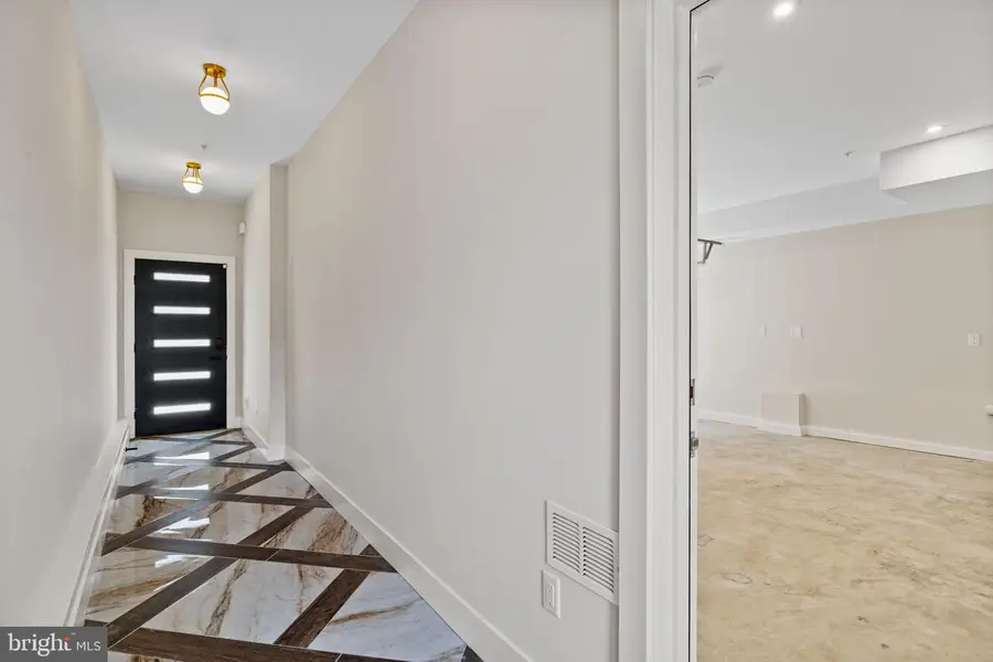 2715 W Flora St, Philadelphia, PA 19121 - Image #2