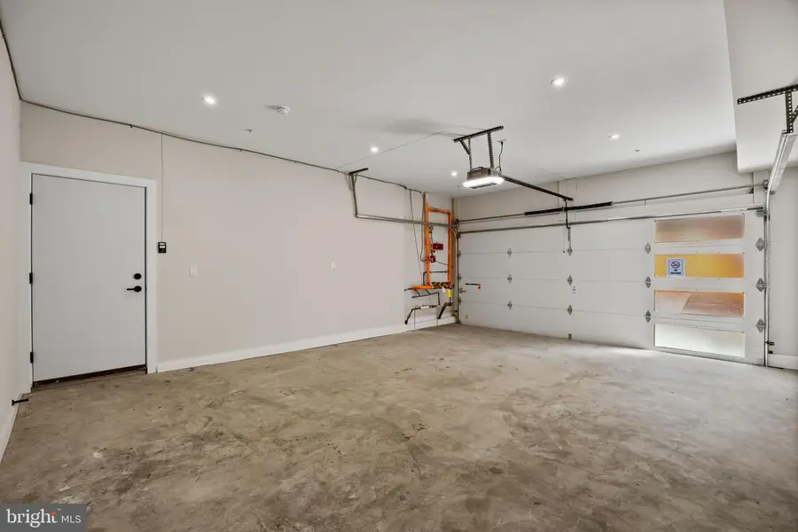 2715 W Flora St, Philadelphia, PA 19121 - Image #3