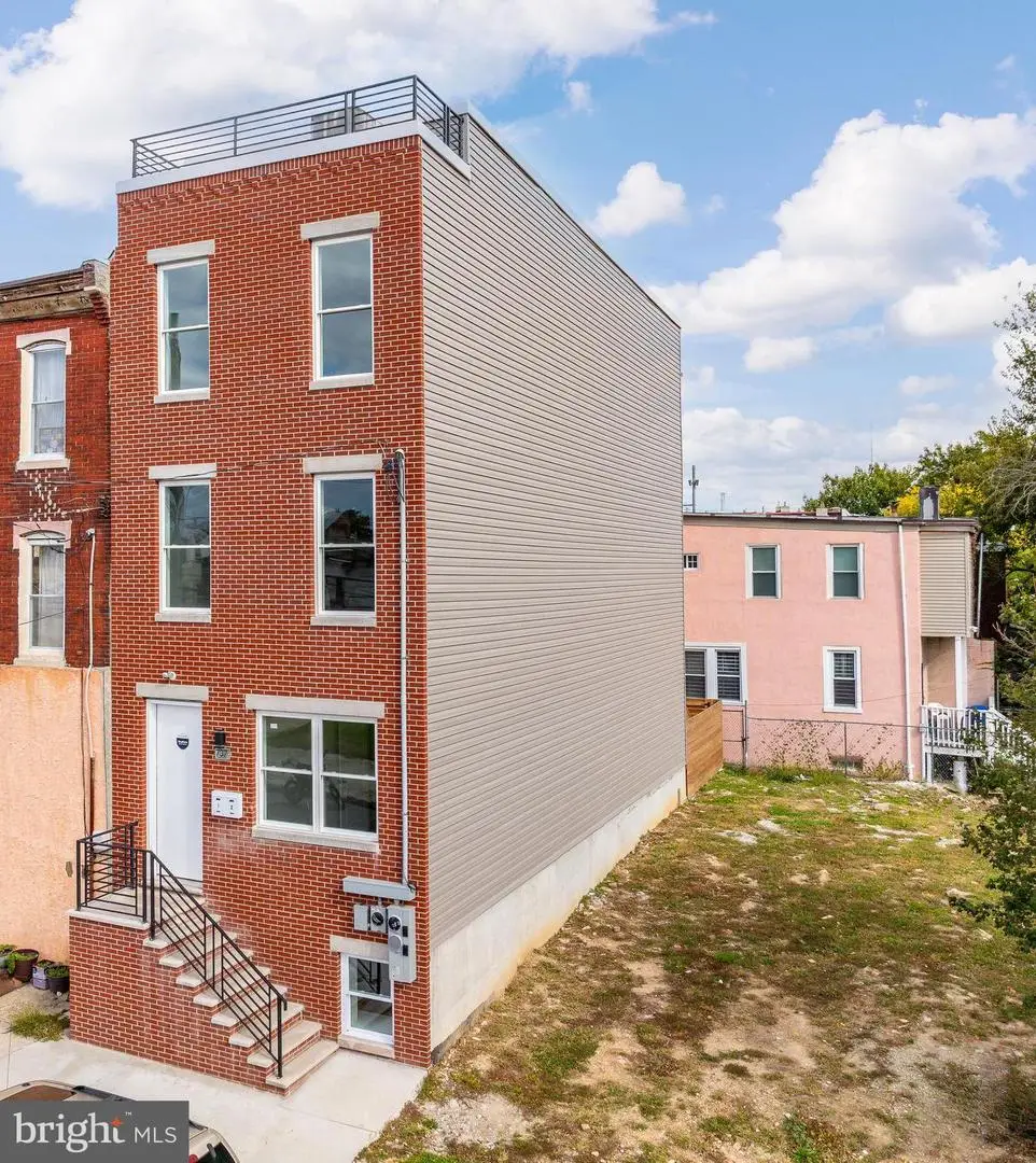 737 N 42nd St, Philadelphia, PA 19104 - Image #1
