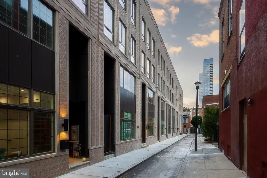 1102 Cypress St, Philadelphia, PA 19107 - Image #2