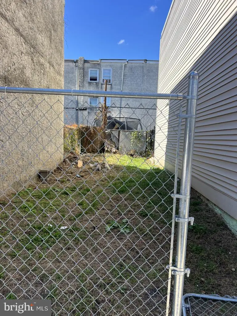 2010 N Darien St, Philadelphia, PA 19122 - Image #2