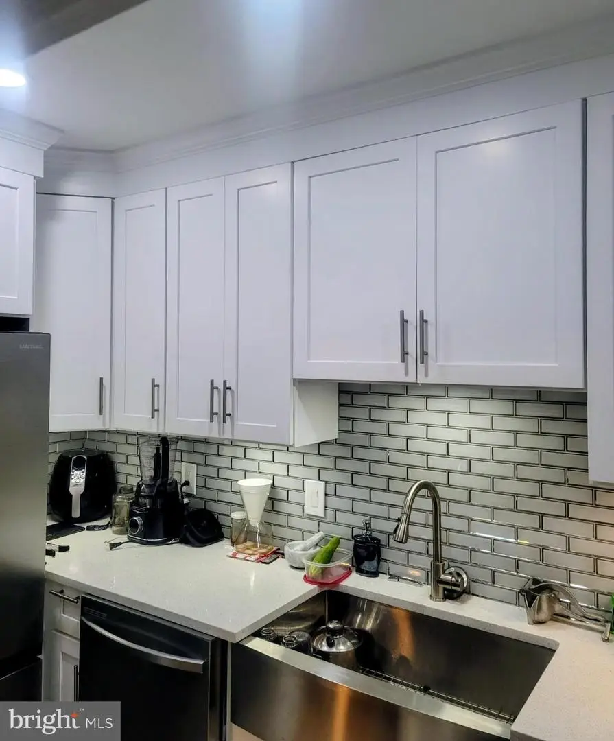 6138 Wayne Ave #2, Philadelphia, PA 19144 - Image #2