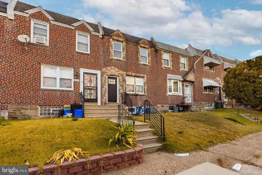 223 Stearly St, Philadelphia, PA 19111 - Image #3