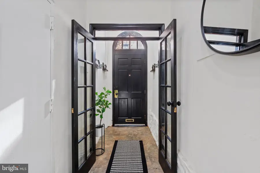 2010 Ogden St, Philadelphia, PA 19130 - Image #2