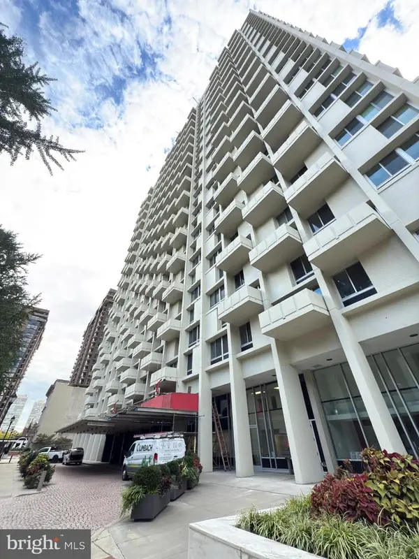 604-36-36 S Washington Sq #1013, PHILADELPHIA, PA 19106