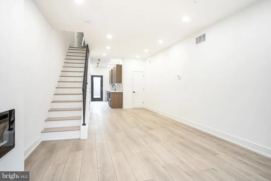 1115 Fitzgerald St, Philadelphia, PA 19148 - Image #2
