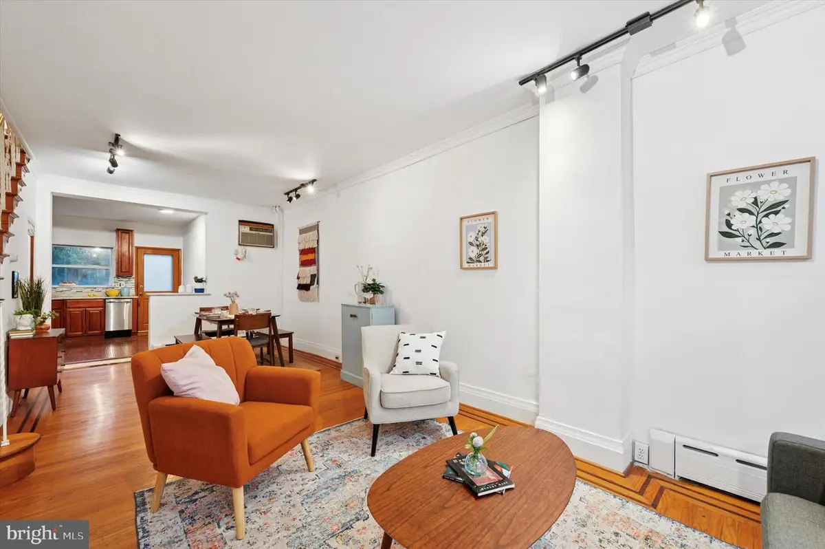 938 Daly St, Philadelphia, PA 19148 - Image #1