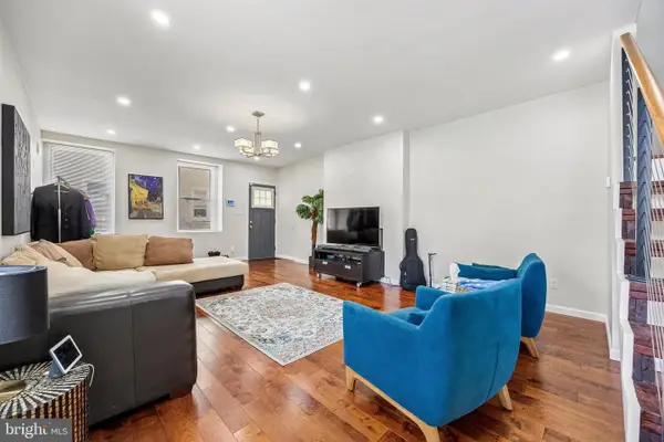 217 Grape St, PHILADELPHIA, PA 19128