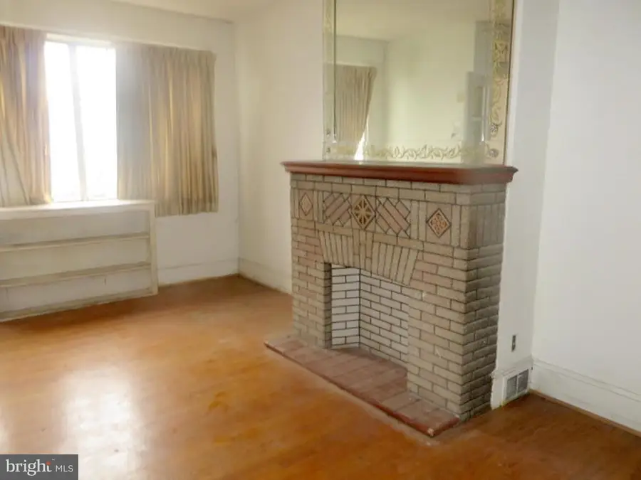 2332 Dickinson St, Philadelphia, PA 19146 - Image #2