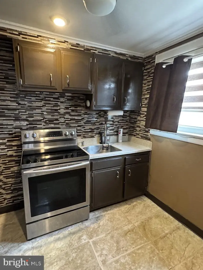 3928 Howland St, Philadelphia, PA 19124 - Image #2