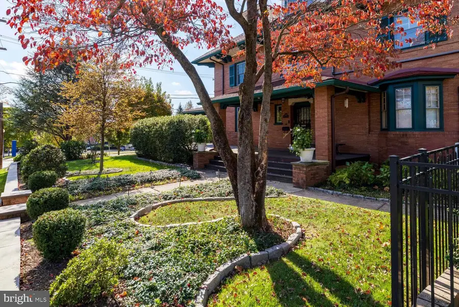 3001 W Queen Ln, Philadelphia, PA 19129 - Image #2