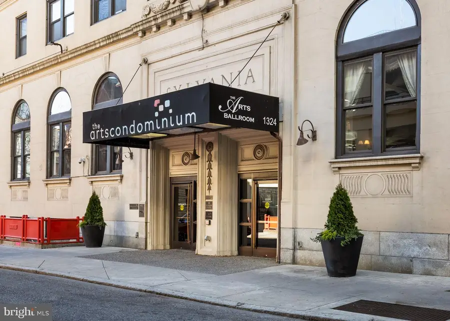 1324 Locust St #807, Philadelphia, PA 19107 - Image #3