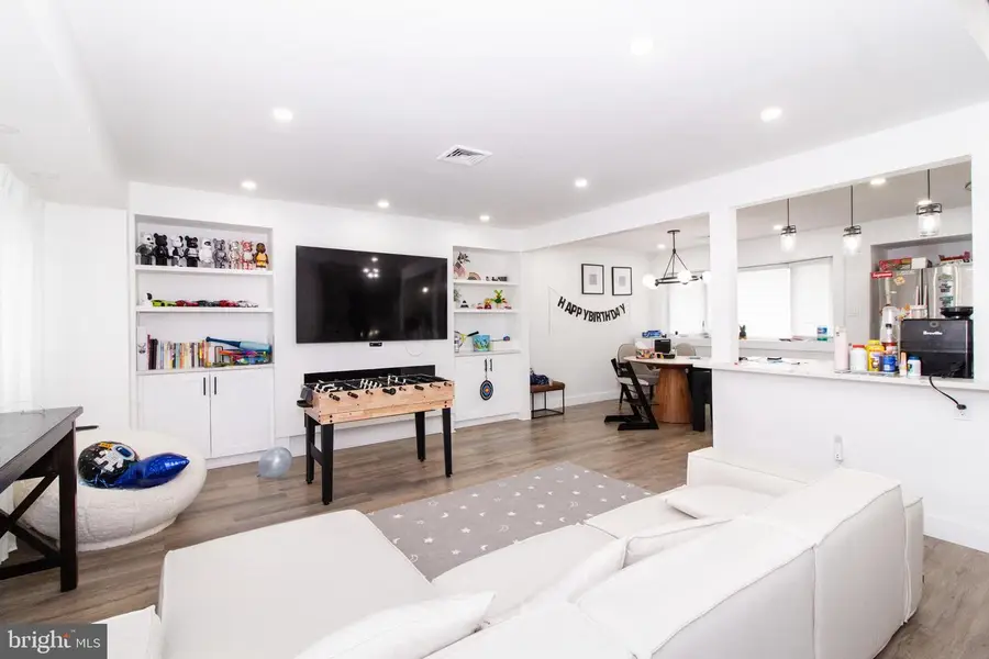 9953 Montour St, Philadelphia, PA 19115 - Image #2