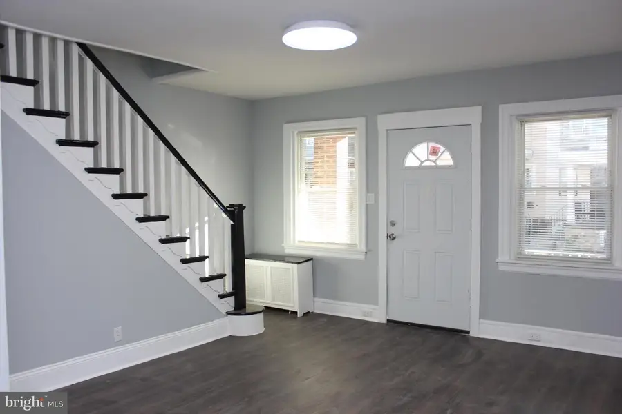 527 E Luray St, Philadelphia, PA 19120 - Image #3