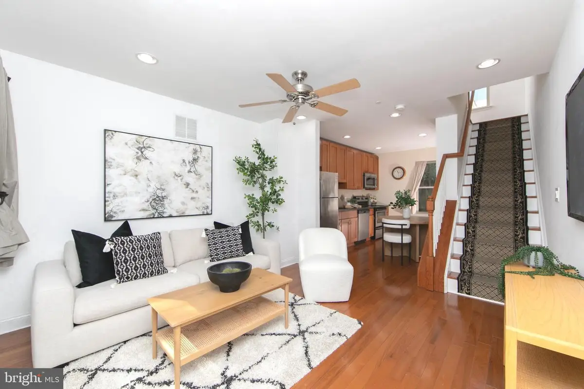 1030 N Leithgow St, Philadelphia, PA 19123 - Image #1