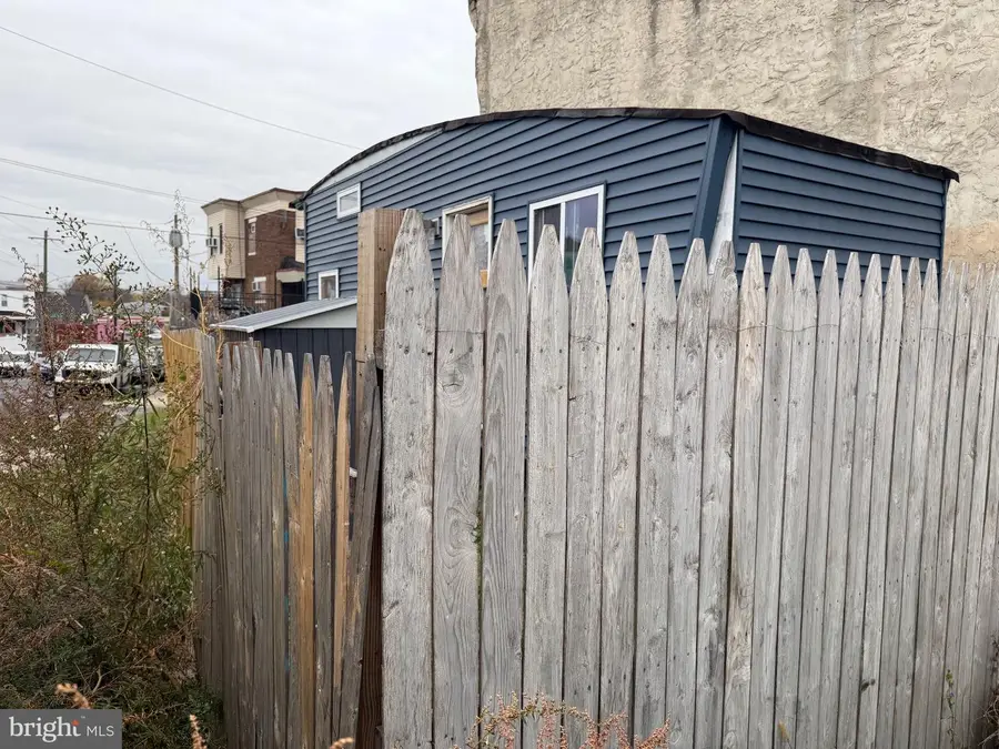 166-1/2 W Albanus St, Philadelphia, PA 19120 - Image #2