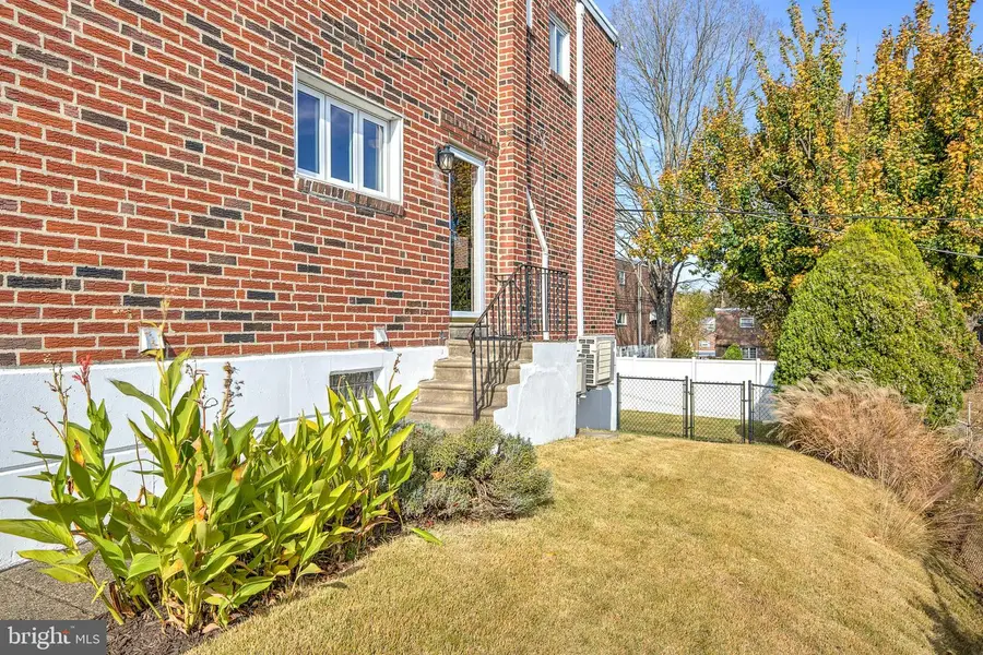 8305 Strahle Pl, Philadelphia, PA 19111 - Image #3