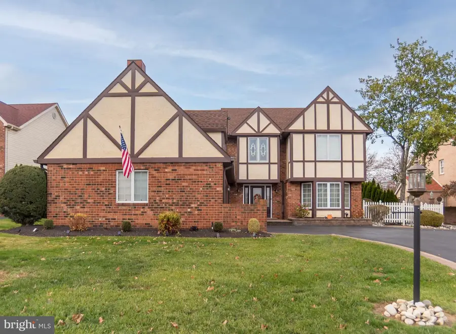 9616 Eden Hall Ln, Philadelphia, PA 19114 - Image #3