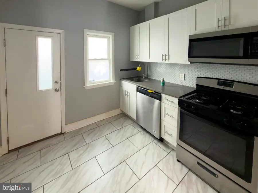 2517 W Seybert St, Philadelphia, PA 19121 - Image #3