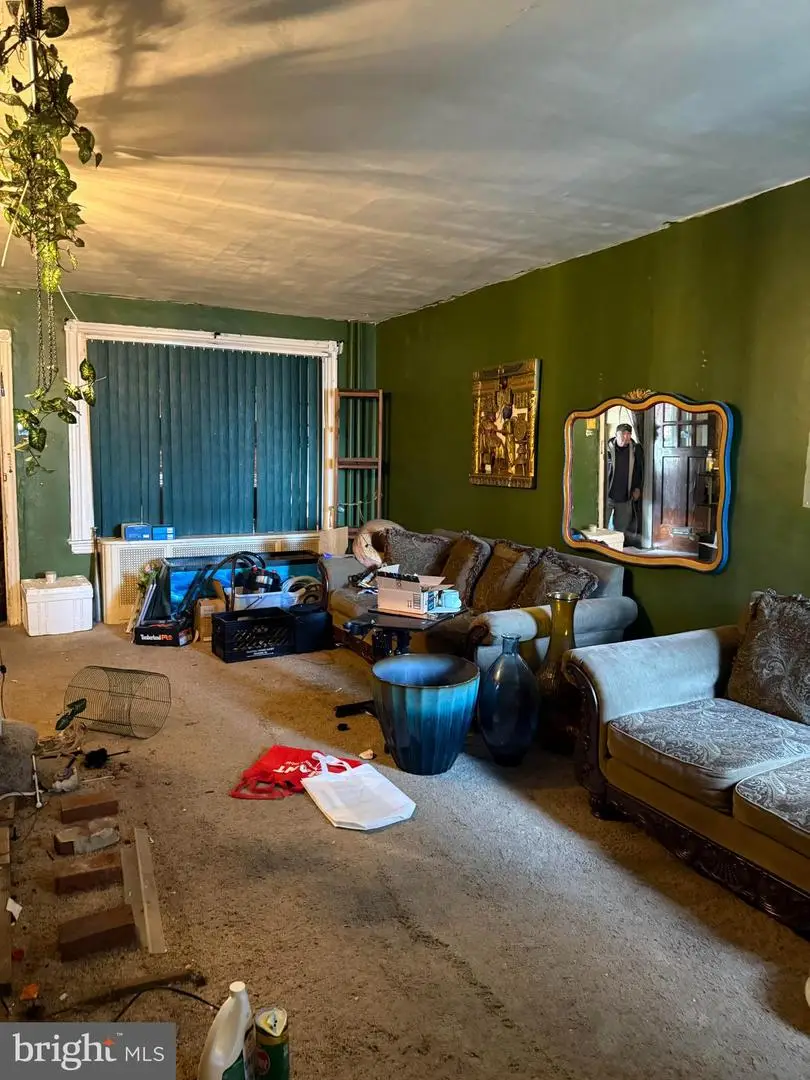 264 W Wellens Ave, Philadelphia, PA 19120 - Image #3